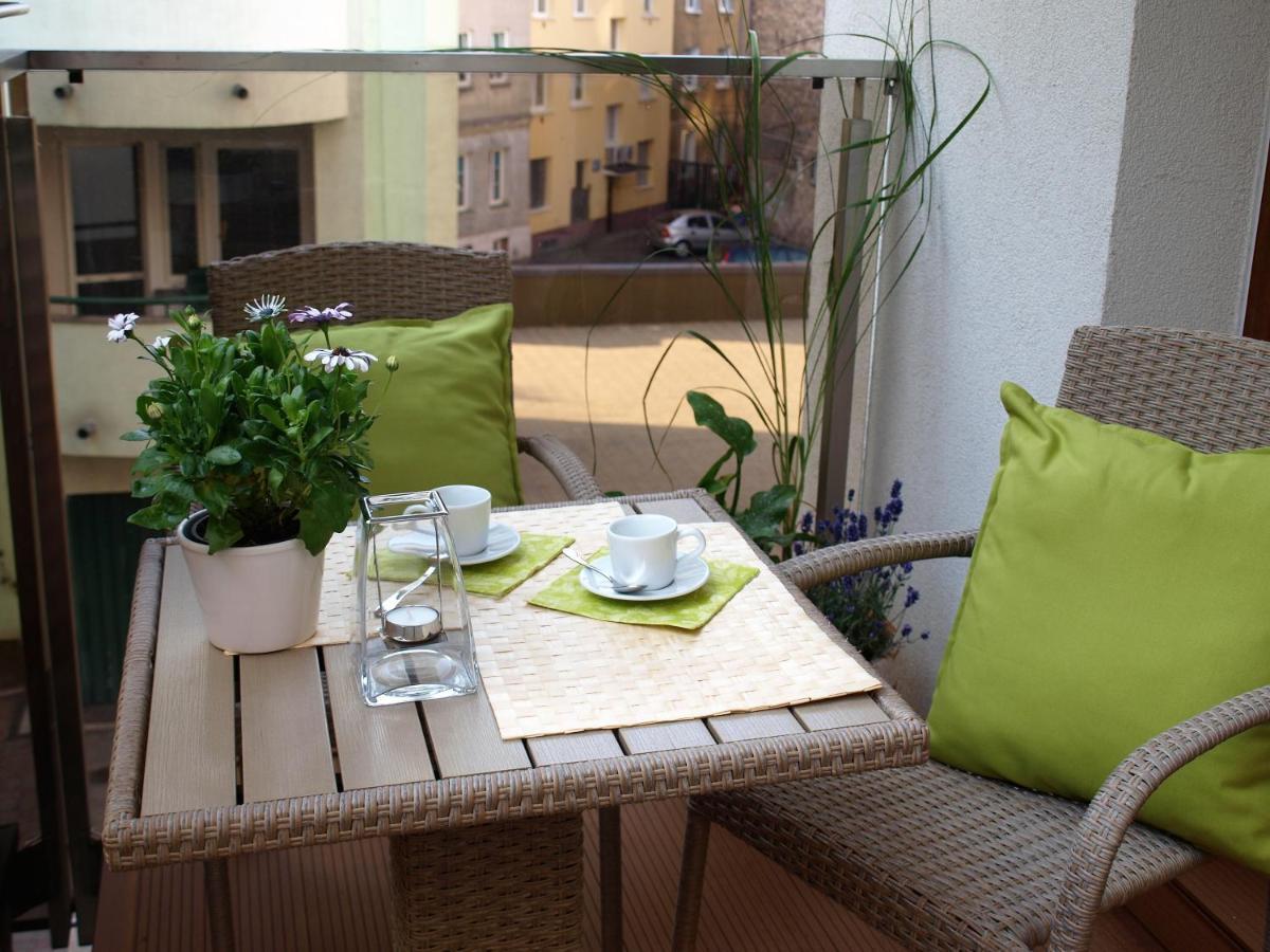 Apartament Metro Kowienska Warsaw Exterior photo